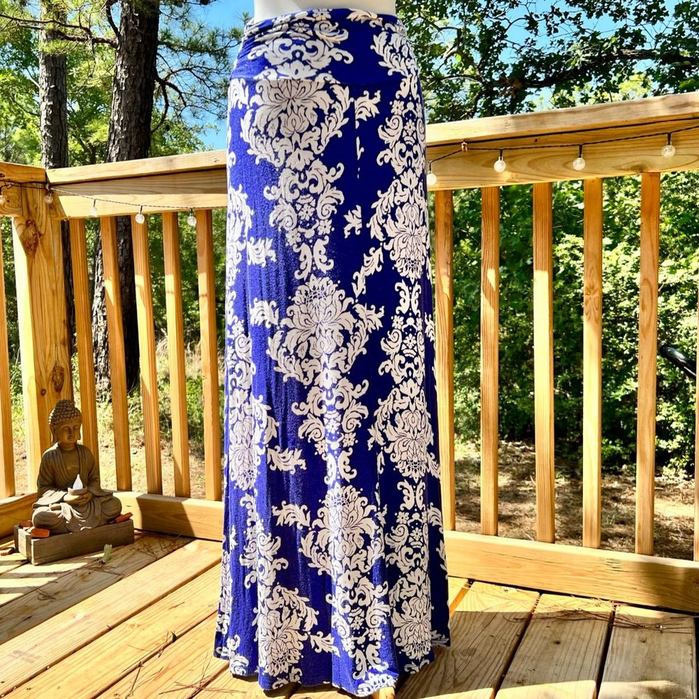 Bobeau Blue & White Med Vintage Maxi Skirt